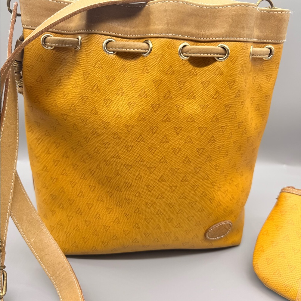 Vintage 1985 Liz Claiborne Drawstring Bucket Shoulder Bag Mustard/Yellow w/make - Picture 3 of 15